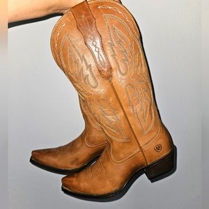 US 7B Ariat Style 10040425 Boot